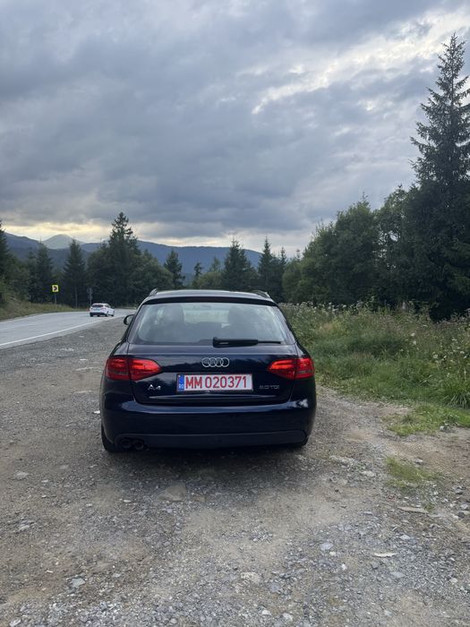 Vând Audi A4 B8 2009