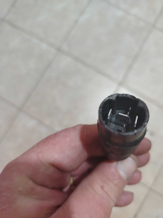 Încărcător yamaha 42v 4a