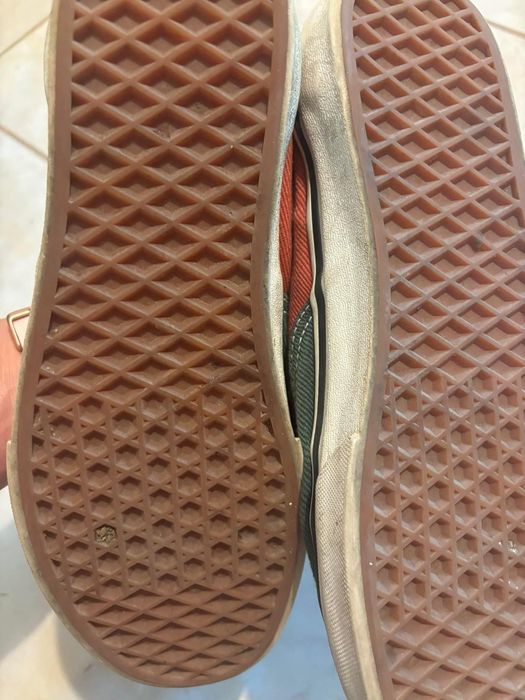 Tenesi Vans unisex mărime 38(24,5cm)