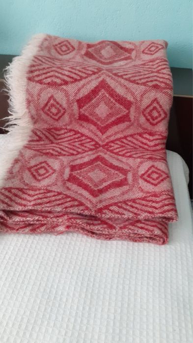 Вълнено одеало на форми