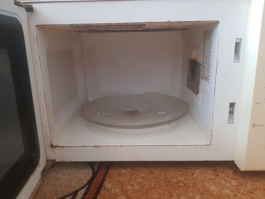 Микровълнова печка WD800L20-3