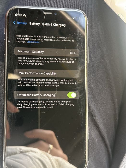 iPhone 11 / Черен / Добро състояние