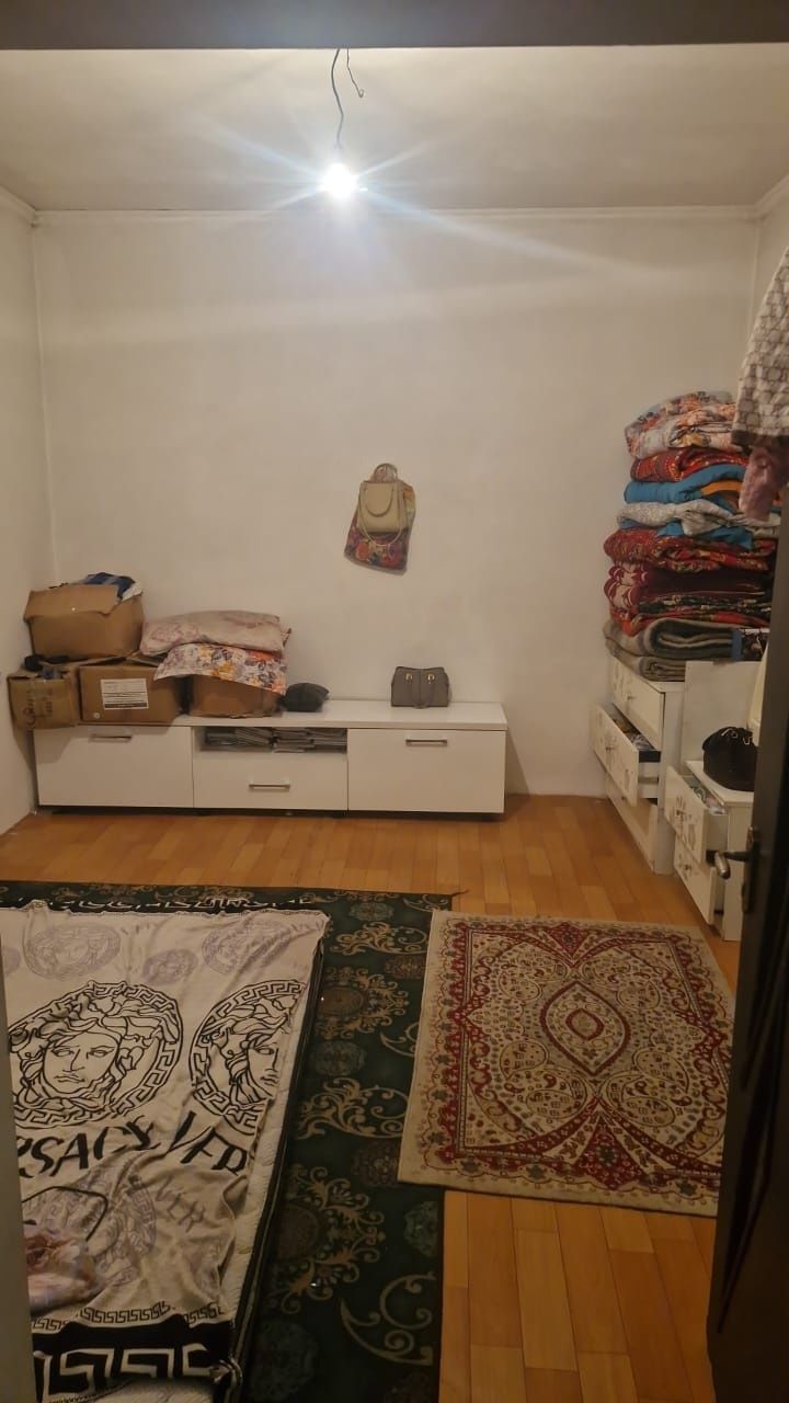 Срочно! Продам дом с земельным участком 10 сот. В мкр Азат