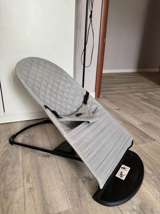 Продам шезлонг