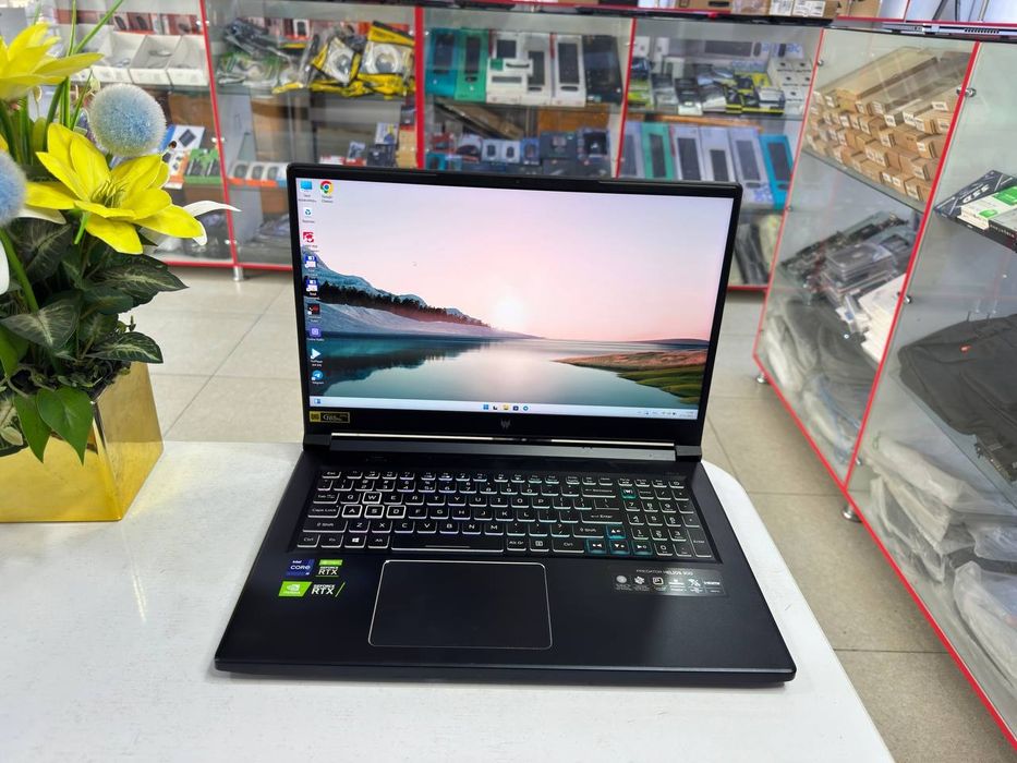 Acer Predator Gaming i9-11900H 16/512 holati ideal