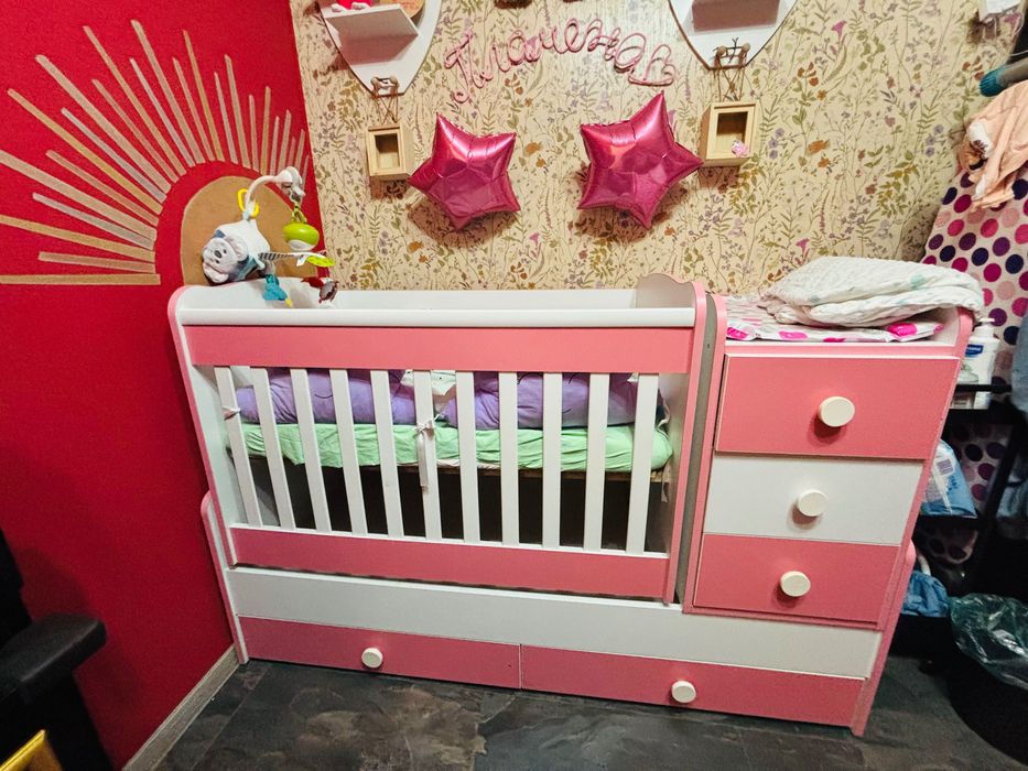 Бебешко легло за момиче