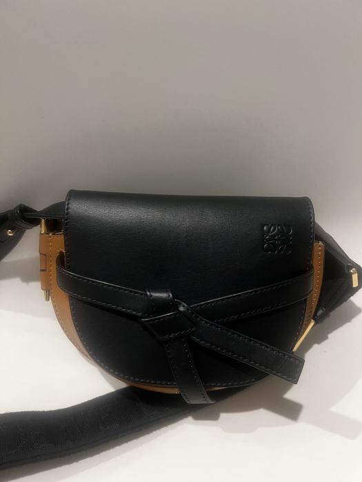 Loewe чанта, естествена кожа