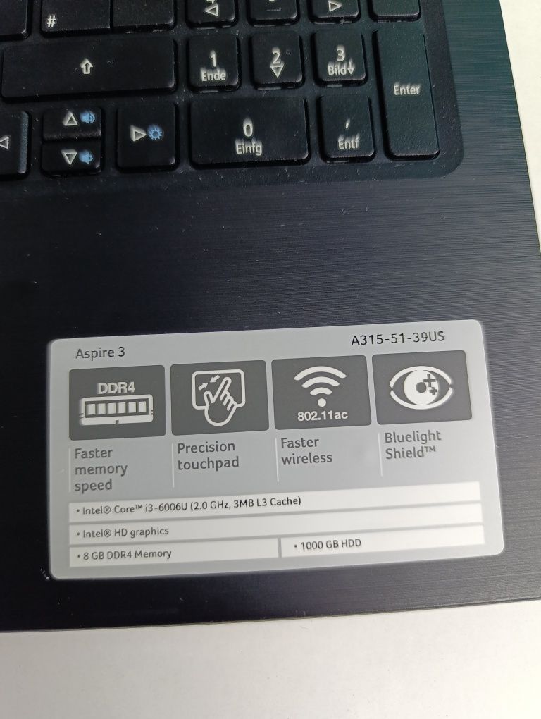 Laptop Acer aspire 3 procesor i3 6000 ca nou
