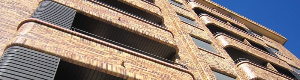 Vand caramida fatada, gratar (klinker)