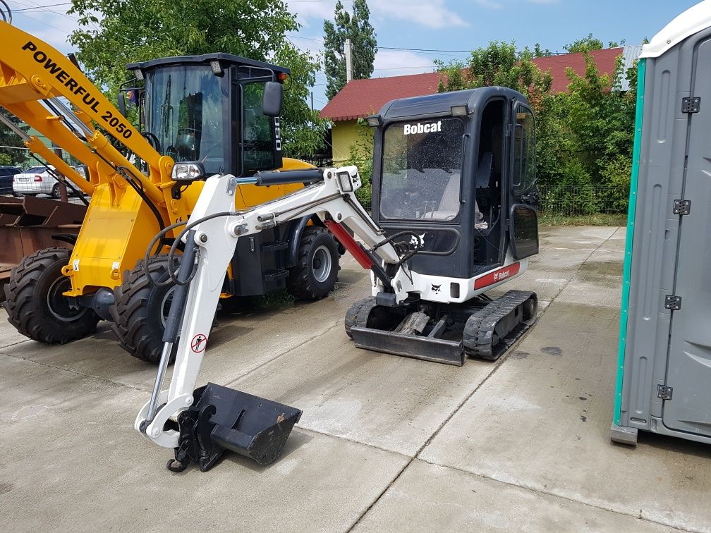 Inchiriem bobcat miniincarcator miniexcavator utilaje constructi picon