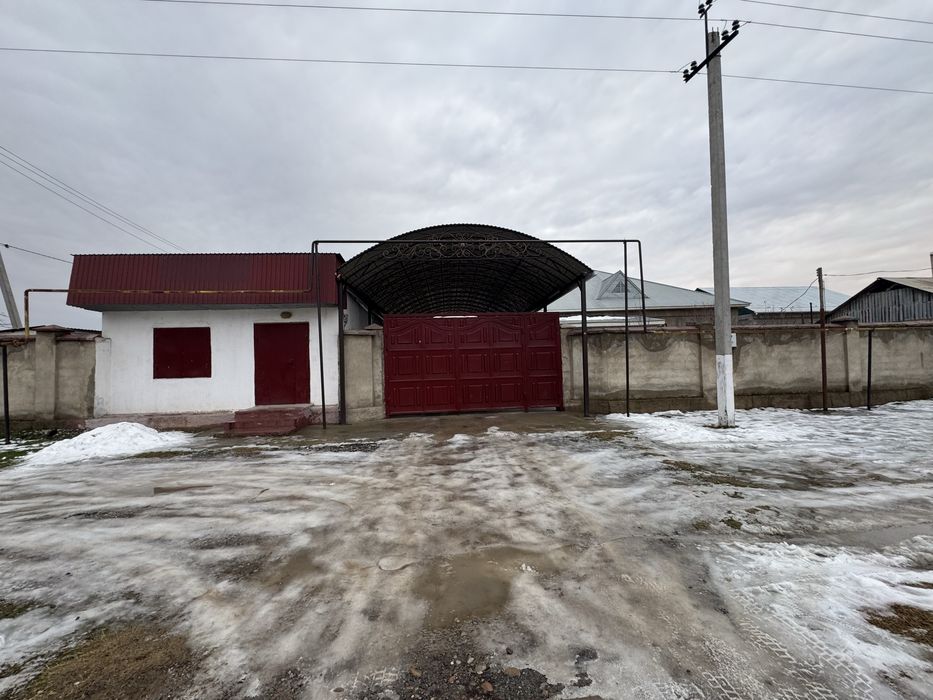 Продом большой дом с мебелью
