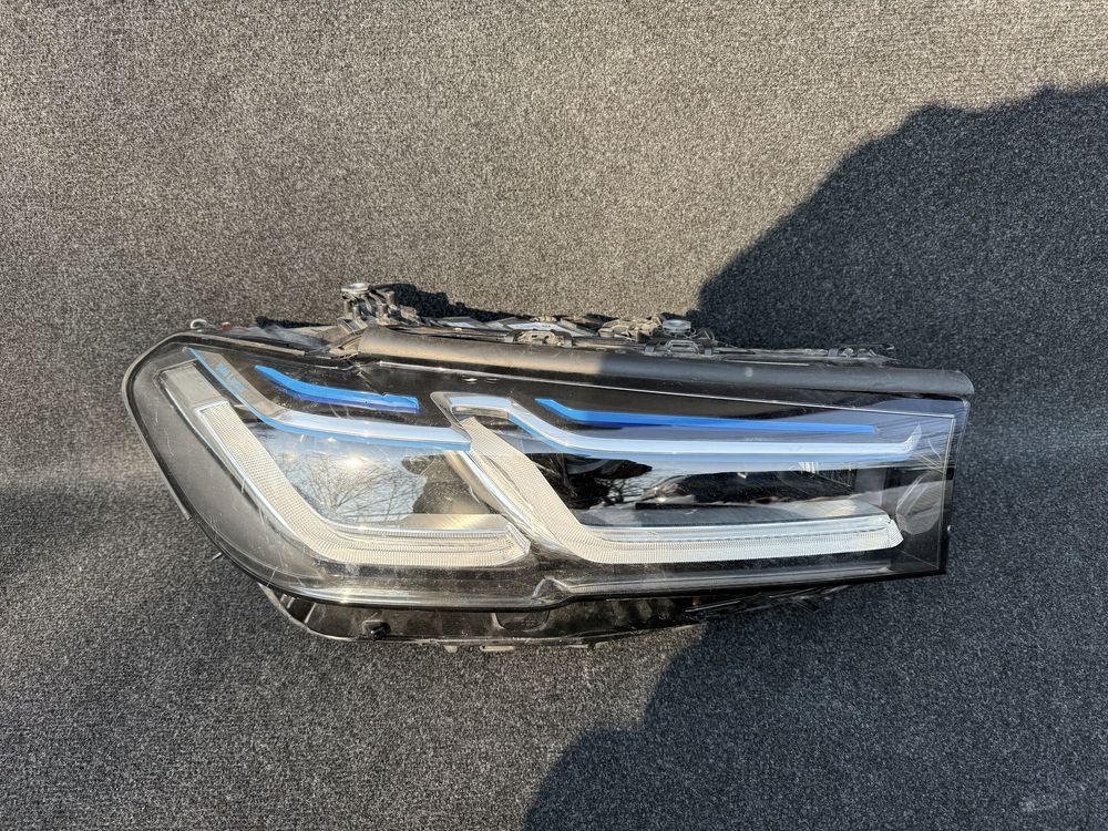 Far bmw seria 5 g30 lci dreapta
