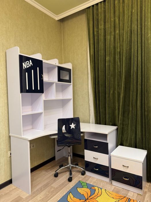 Продается комплект мебели для детской комнаты