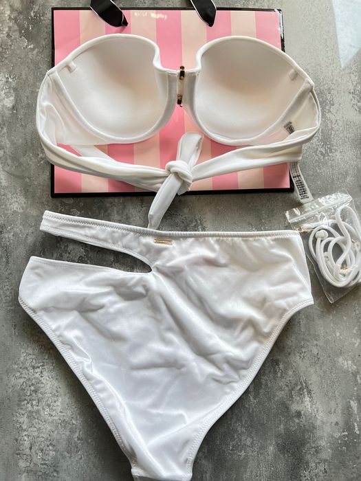 Бански Victoria Secret 32B