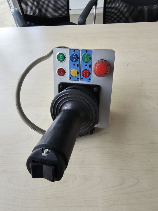 Comanda Joystick pentru Unimog