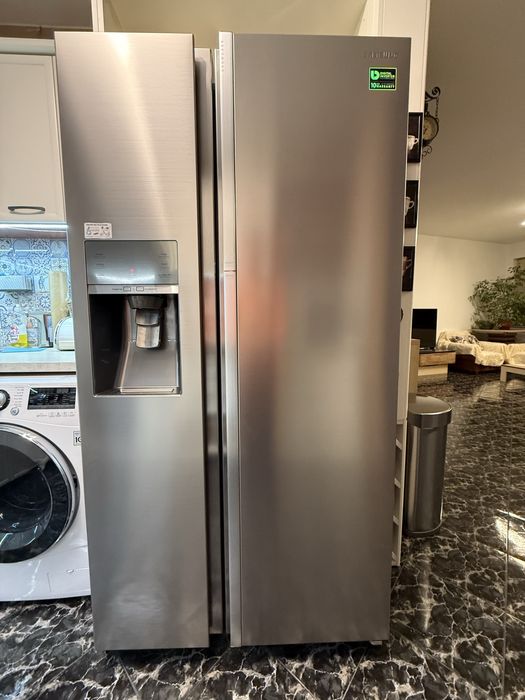 Хладилник с фризер Side by side Samsung RH57H90507F