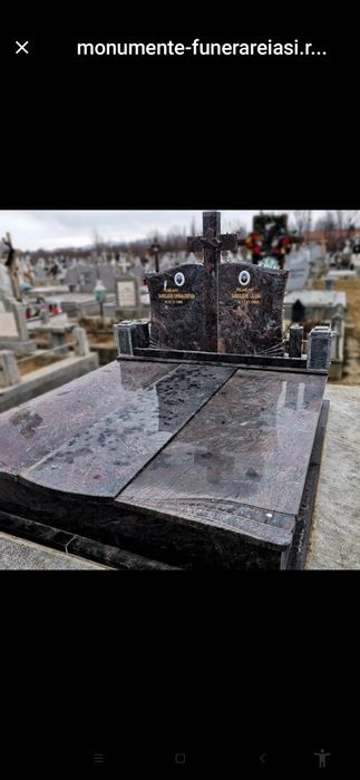 Monumente funerare diferite modele