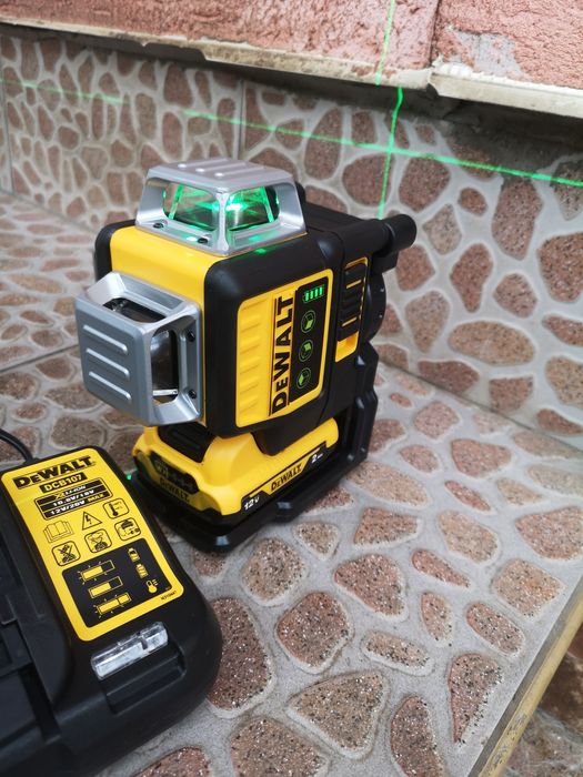 De Walt DCLE34031D1 Лазерен Нивелир Линеен 18V 3лъча зелени