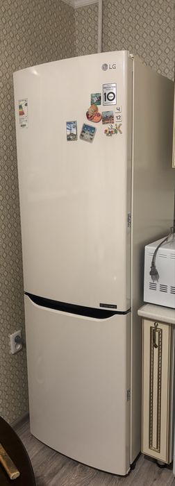 Продается холодильник LG