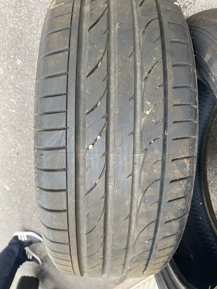 2 броя летни гуми 225/50/17 DOT21