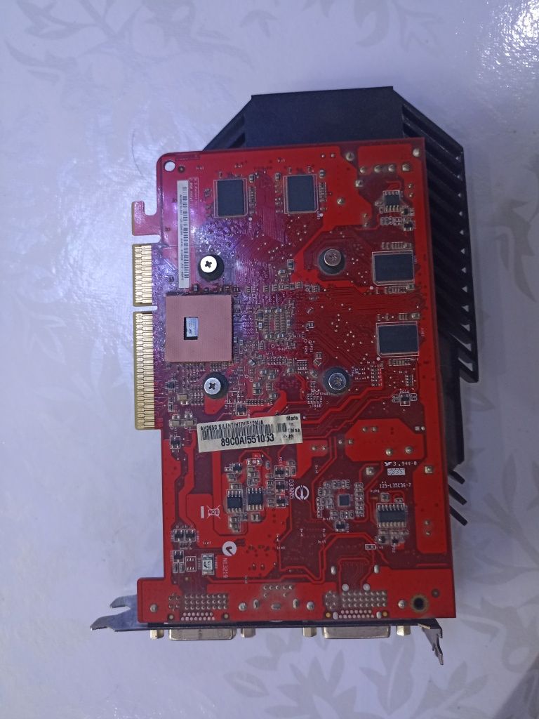 Видеокарта ASUS RADEON HD 3650.    512 Мб DDR2