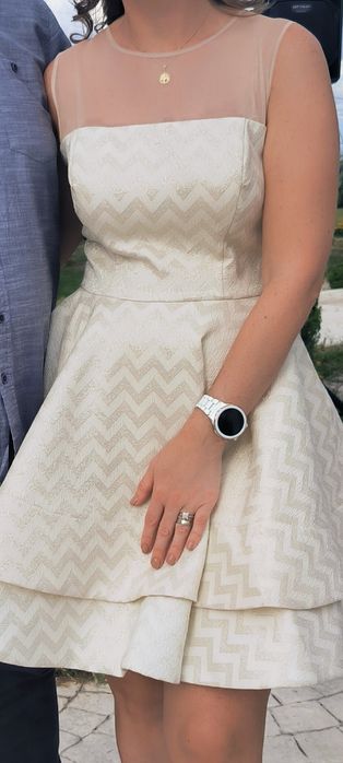 Прекрасна рокля М размер