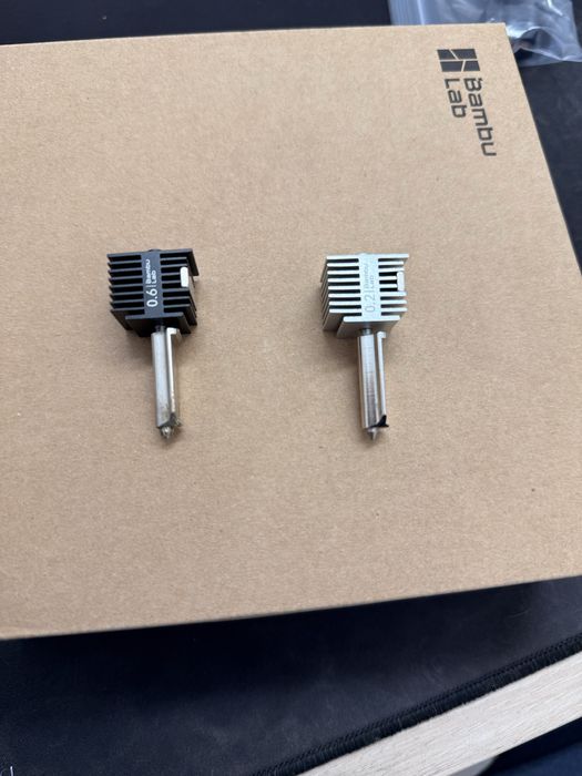 Accesorii bambulab a1 si a1 mini, nozzle smooth pei plate