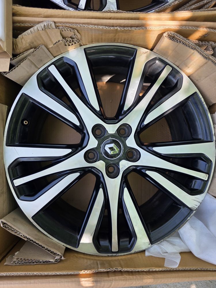 Jante Renault Talisman Initiale Paris R19