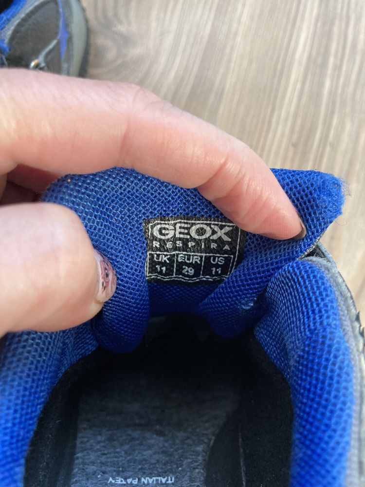 Geox обувки момче 29 номер