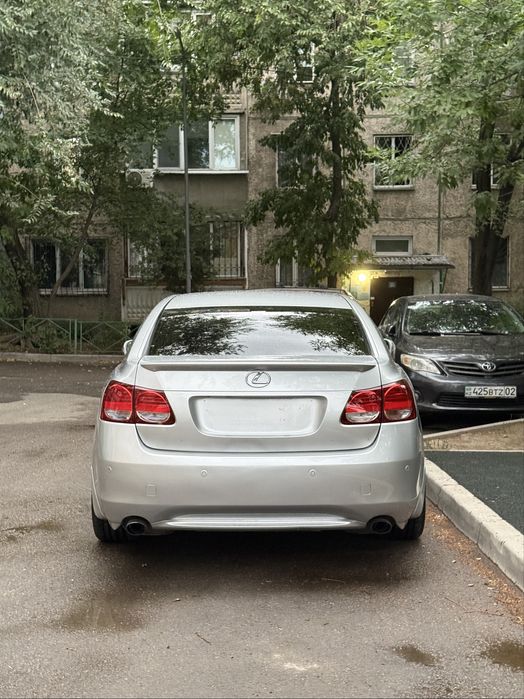 Продам задний бампер lexus gs 190 до рест