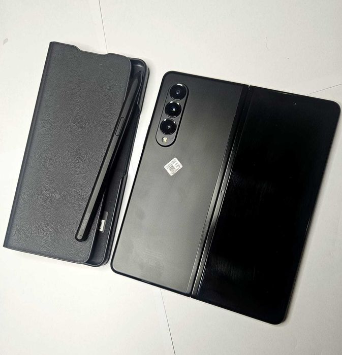 Samsung Galaxy Z Fold 3 • 256GB • КАТО НОВ • кейс + S Pen