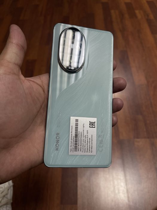 Honor 200 pro yaxshi holati
