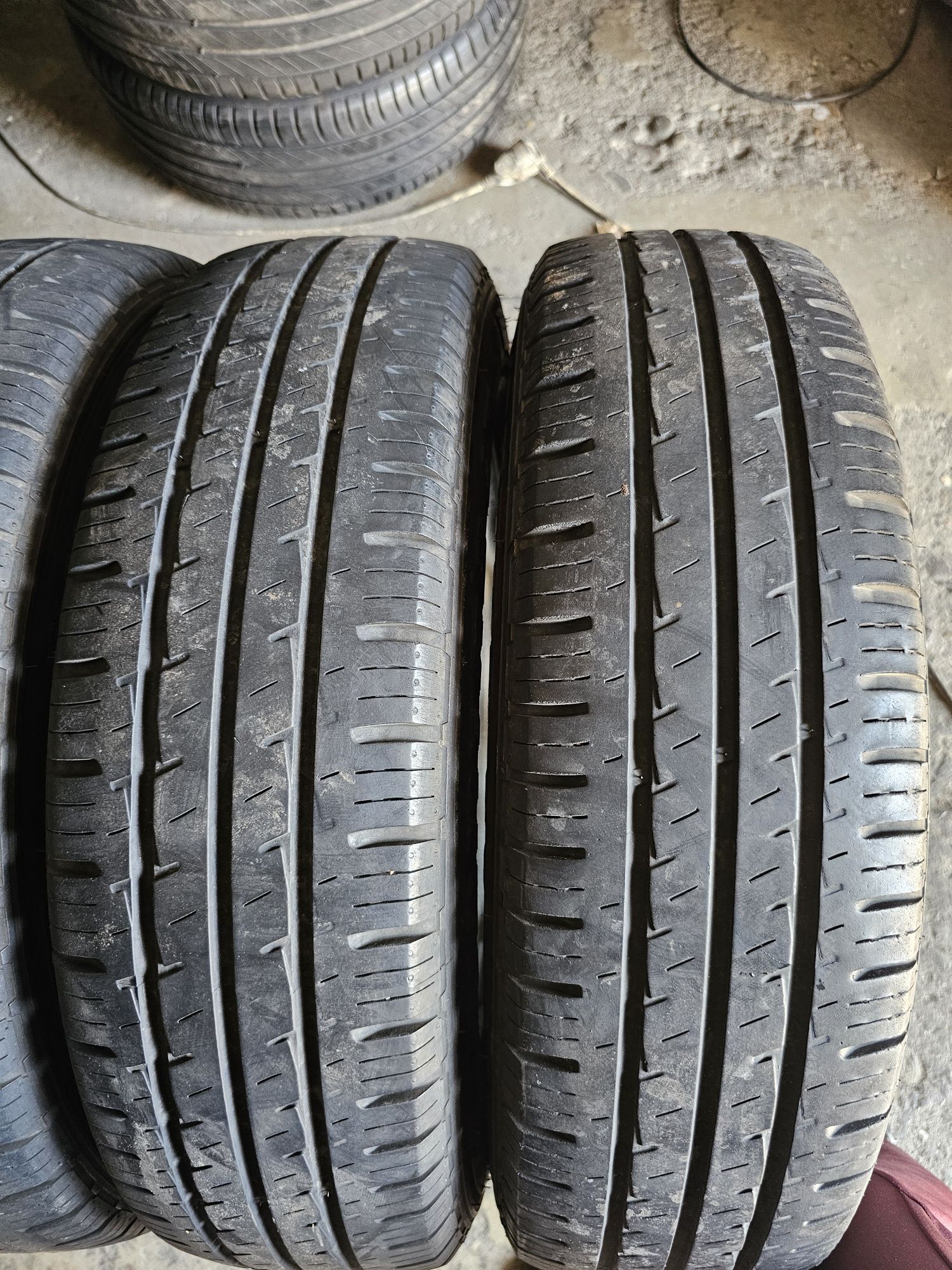 4 anvelope vara 185 75 16C Hankook