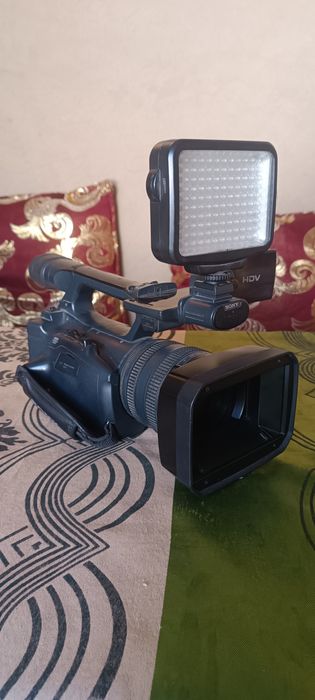 FX1000 видео камера сотилади