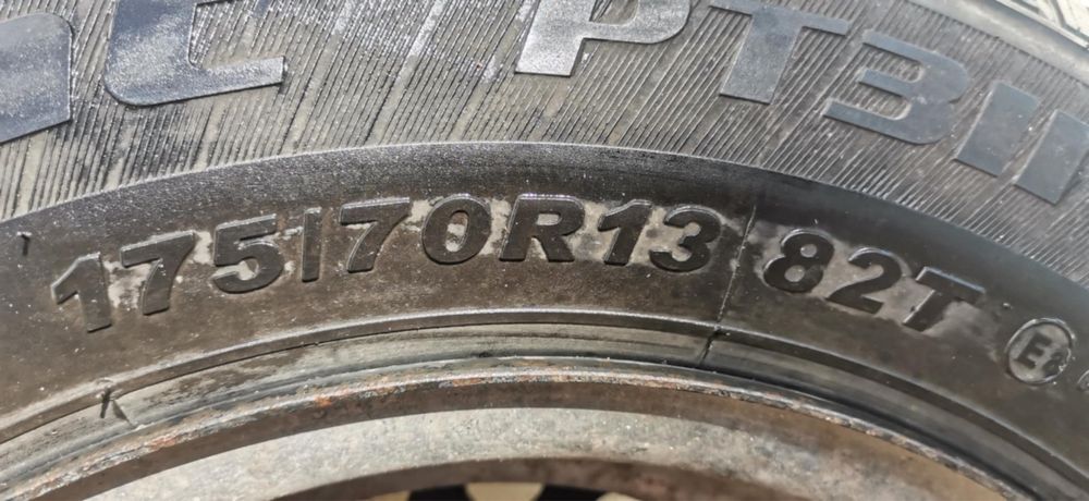 Гуми зимни с джанти 175/70R/ 13 / 4 броя