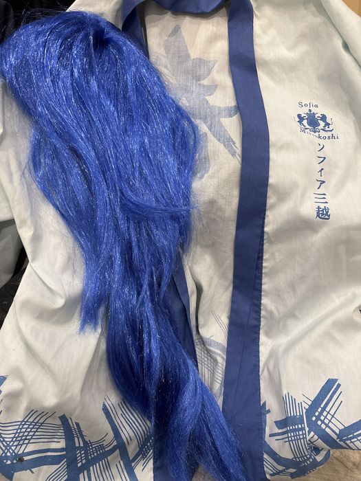 Късо синьо кимоно + синя перука с бретон