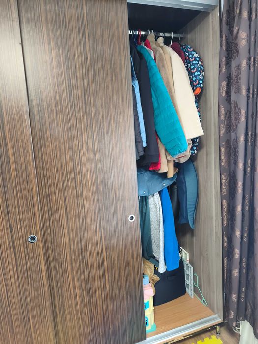 Vând urgent dulap/dressing