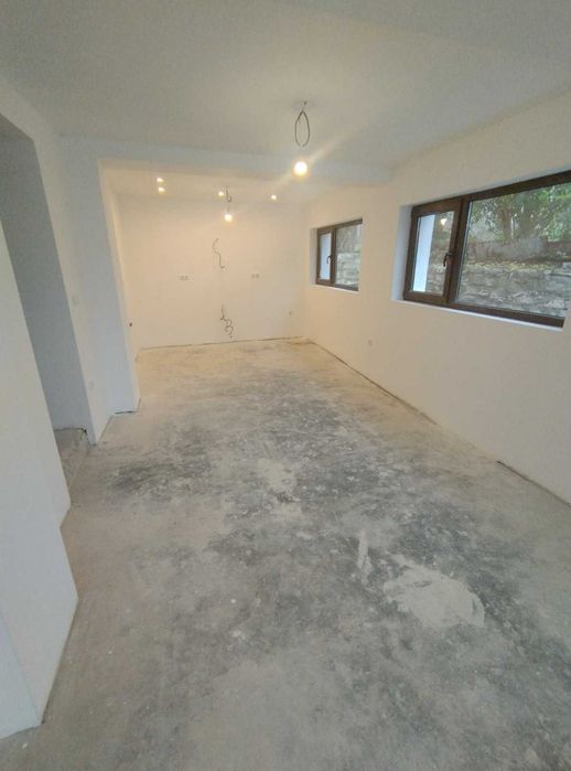 Продава се Къща в с. Осеново, Област Варна - 192 кв.м за 964 €/кв.м - Снимка #2