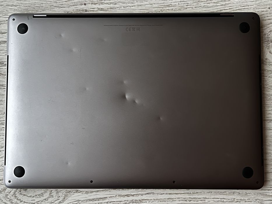 Apple macbook pro , i9 ,16Gb RAM, 500gb SSD, 15 inch, mid 2018, a1990