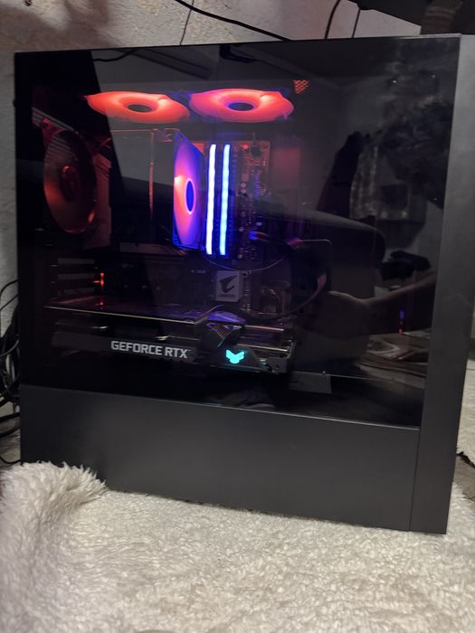 Vand  sau schimb pc gaming
