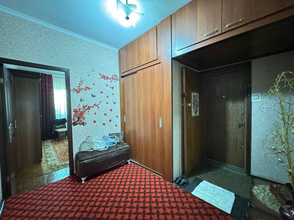 Продается 2-комнатная квартира, Карасу-1, ор-р Конечная автобусов