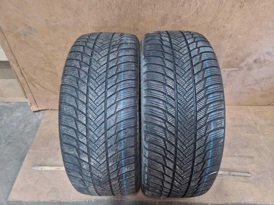 2 Bridgestone R19 235/50
зимни гуми
DOT4223