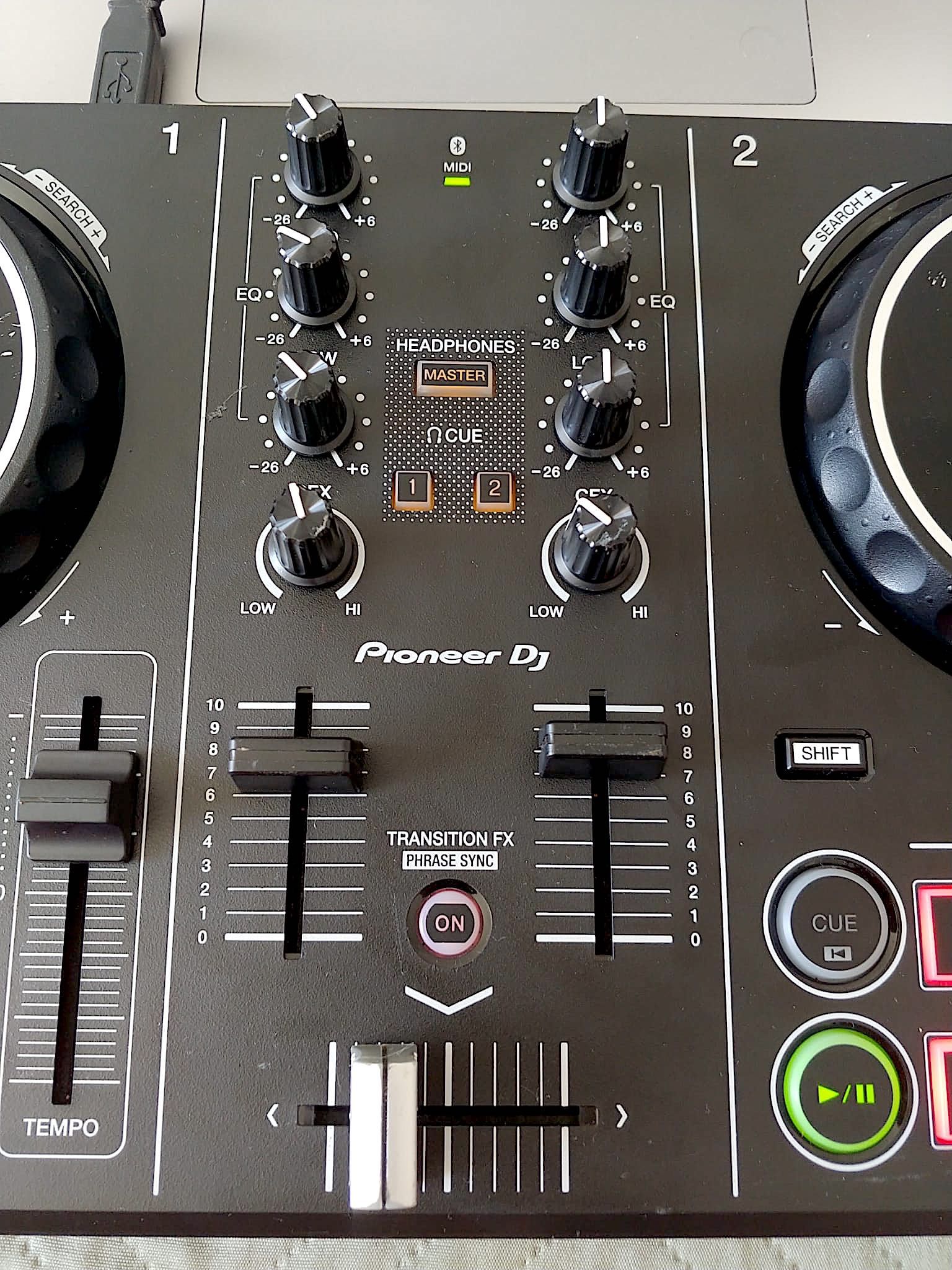 Pioneer DDJ 200 Native Instruments Traktor Numark Denon consola DJ