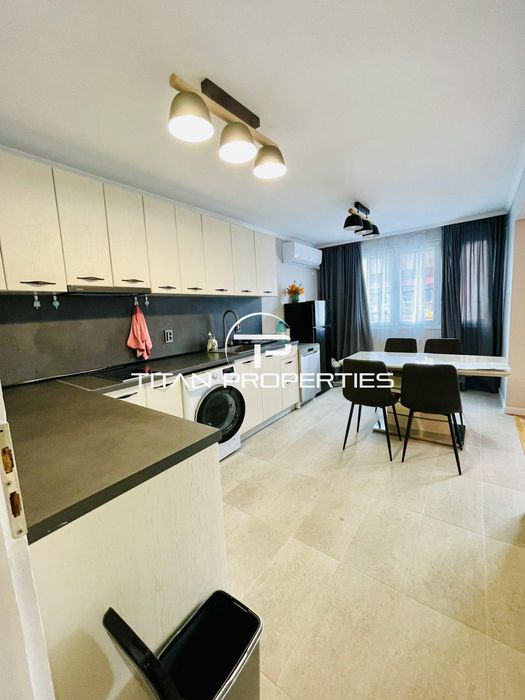 Дава се под наем Двустаен апартамент в Бургас, Възраждане - 80 кв.м за 408 € - Снимка #1