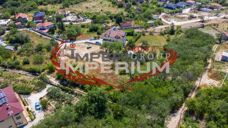Продава се Парцел в Варна, м-т Траката - 1032 кв.м за 102 €/кв.м - Снимка #1