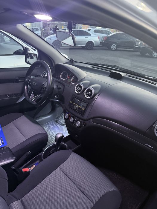 Nexia 3 avtomat kraskasi yoq toza