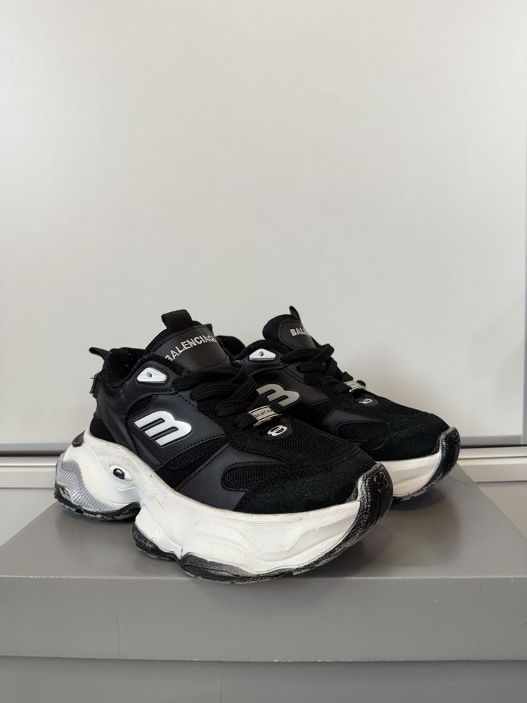 Balenciaga обувки