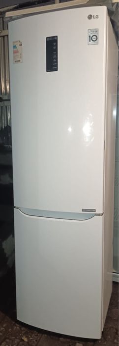 Холодильник LG большой