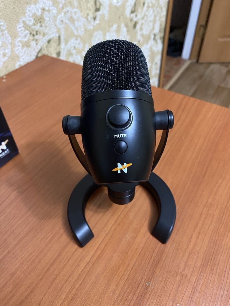 Продам USB-микрофон Neat Bumblebee II