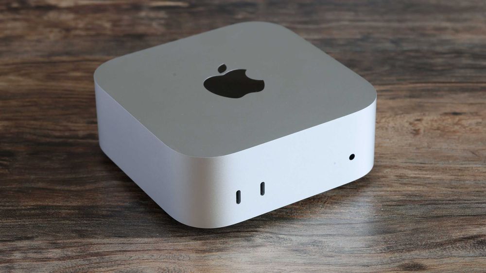 Mac mini m4 + клавиатура + мышка